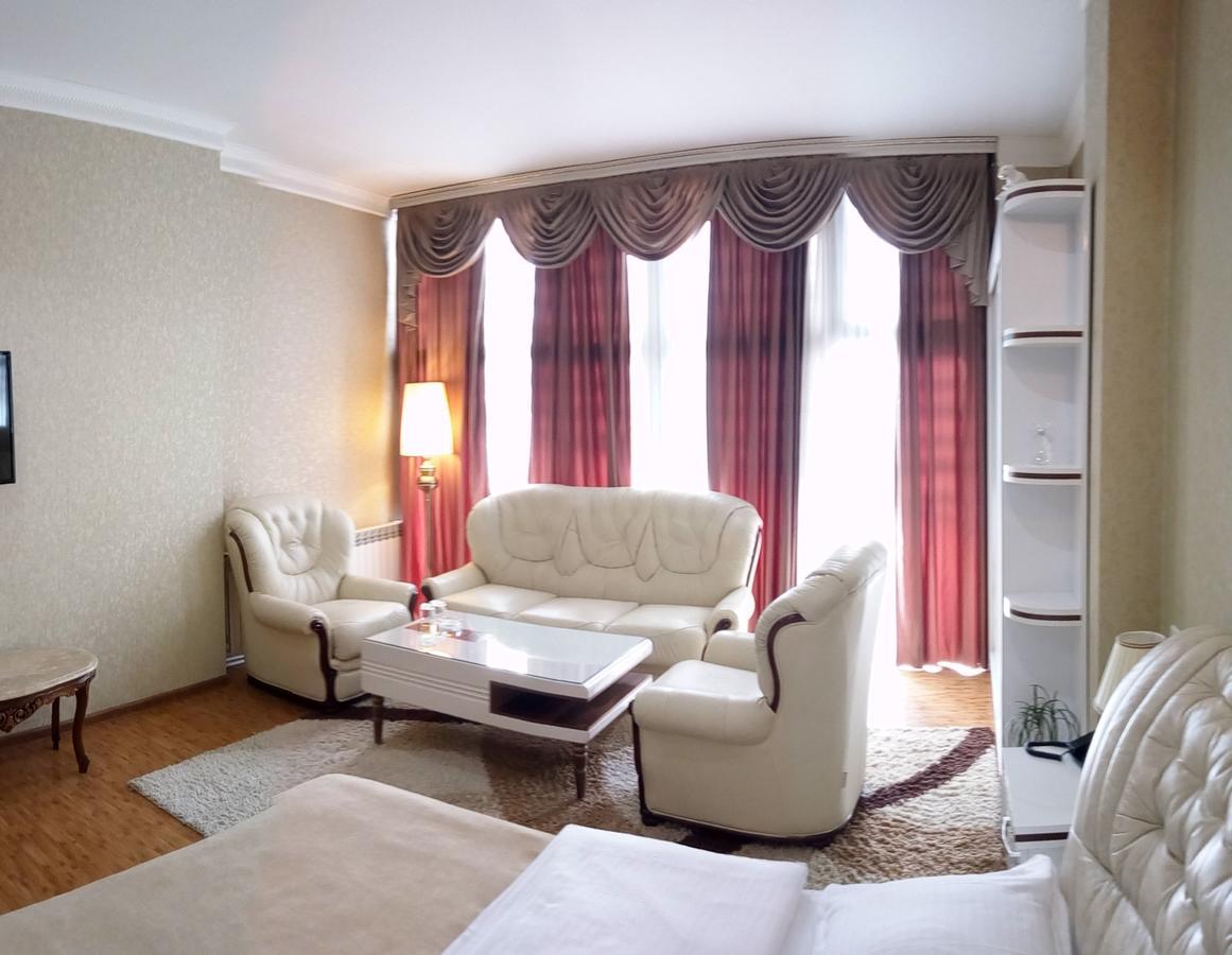 Hotel Agava Тбілісі Екстер'єр фото